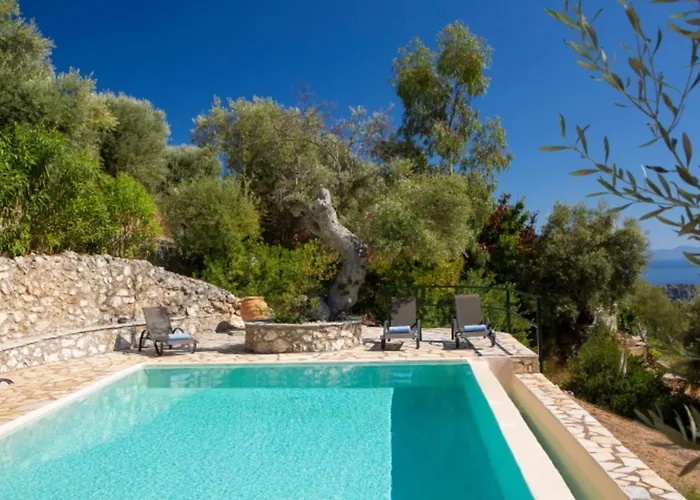 Cristina - Charming With Stone And Wood Elements In Bay فيلة سيفوتا