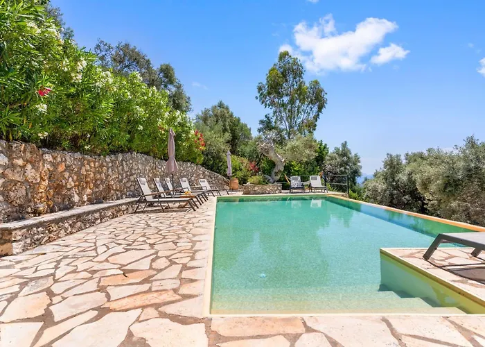 Cristina - Charming With Stone And Wood Elements In Bay * سيفوتا