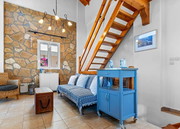 فيلة Cristina - Charming With Stone And Wood Elements In Bay *